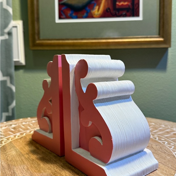 Set of Solid Wood Pink and White Bookends - Picture 11 of 17